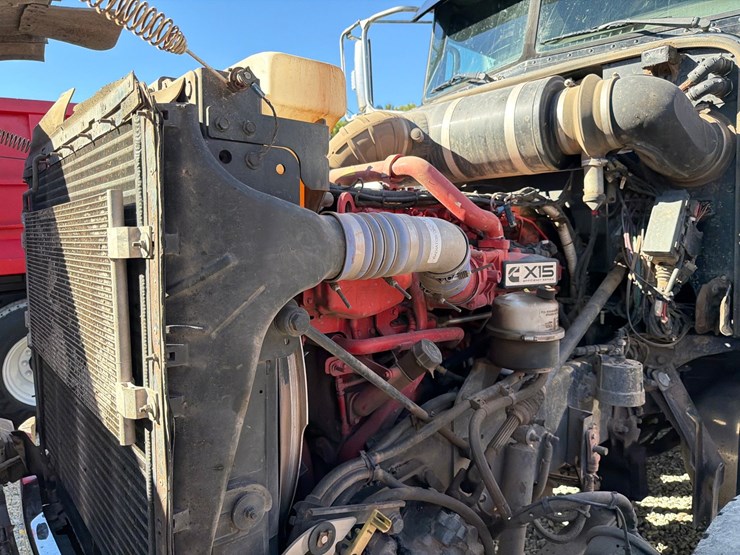 2019-peterbilt-367-image-73
