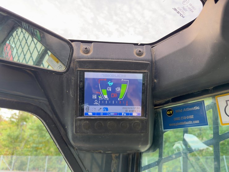 2019-takeuchi-tl6r-image-25