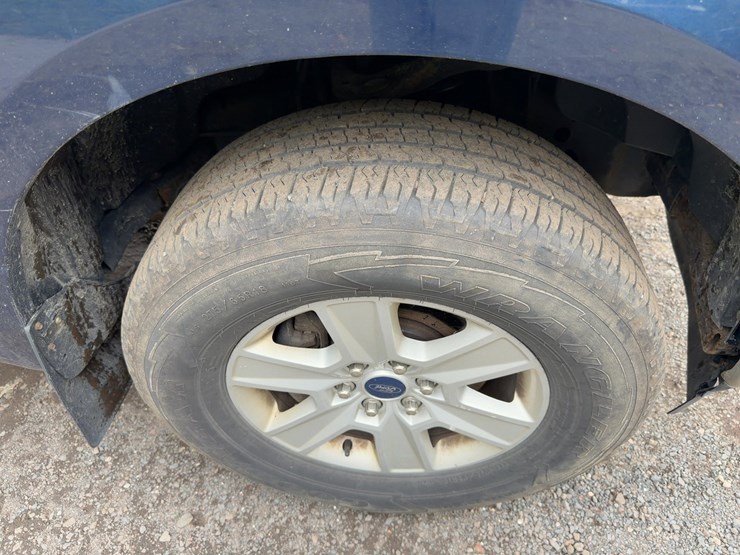 2019-ford-f150-xlt-image-8