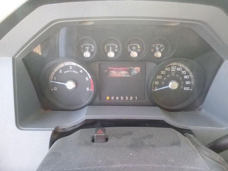 2015-ford-f550-image-13