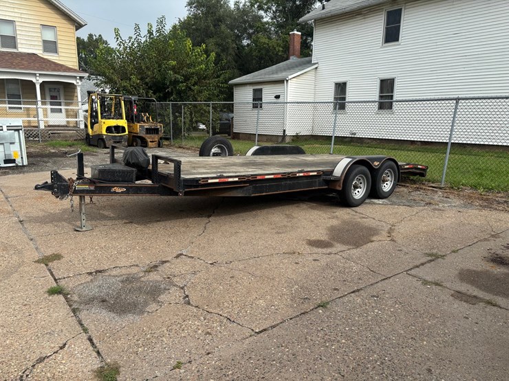 #2336-•-chase-mfg-20'-tandem-axle-utility-trailer-image-1