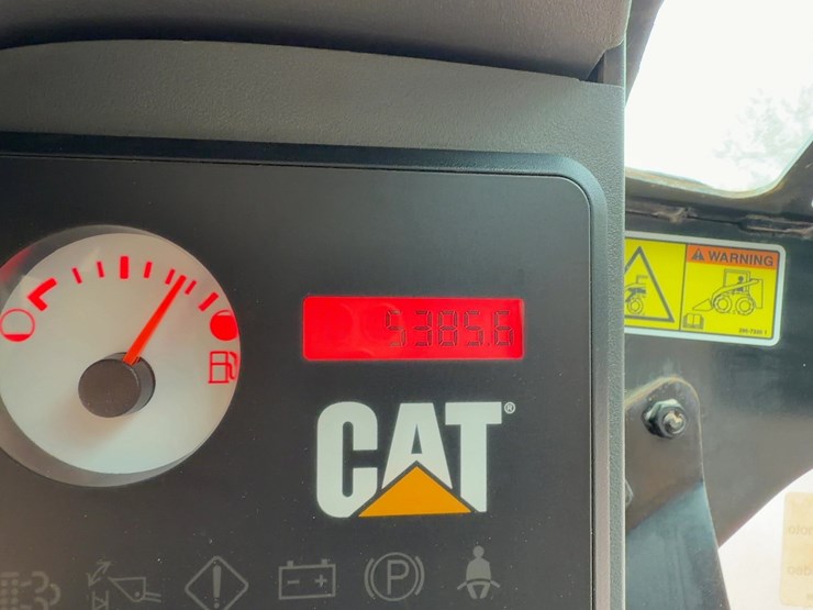 2013-caterpillar-262c2-image-23