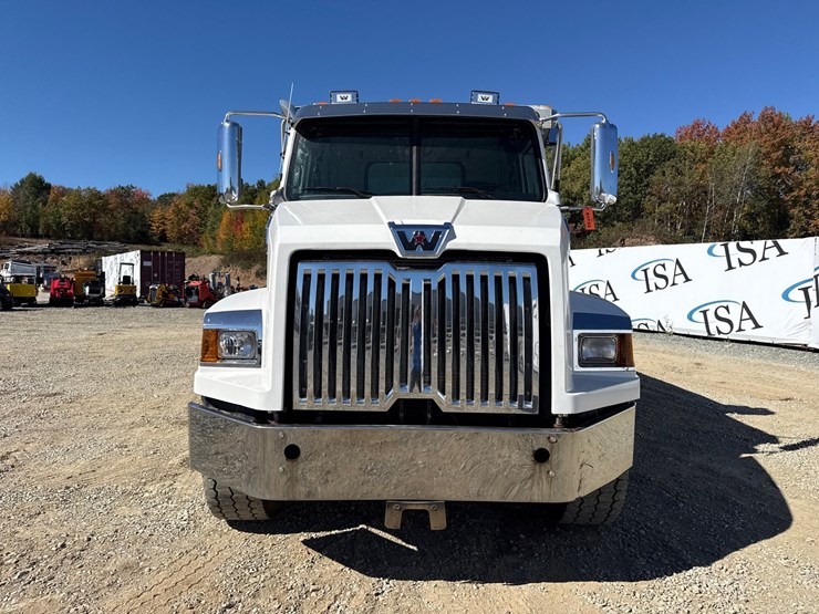 2018-western-star-4700-image-8