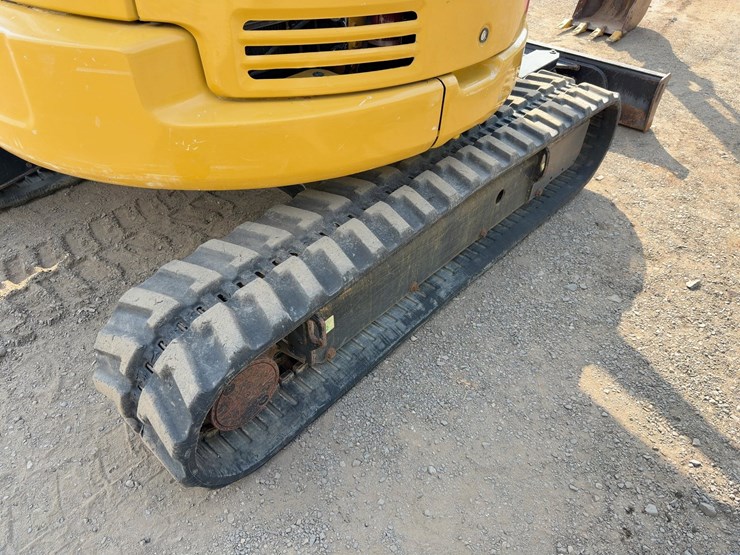 2016-caterpillar-304e2-cr-image-21