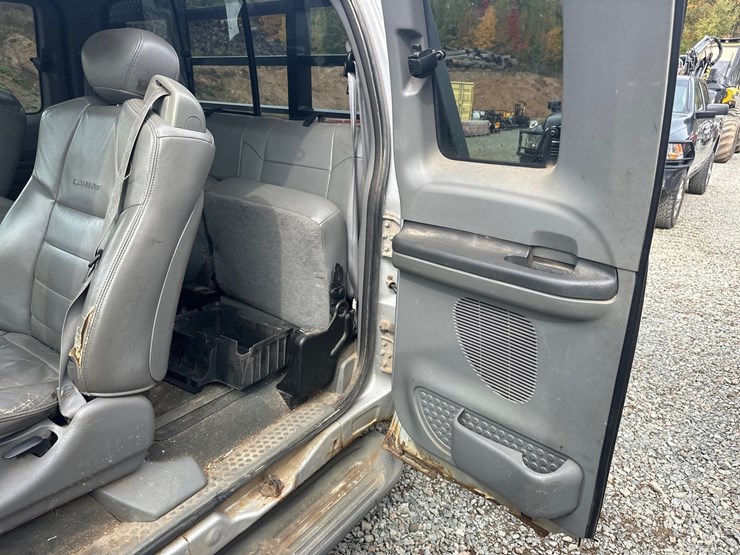 2004-ford-f250-image-28
