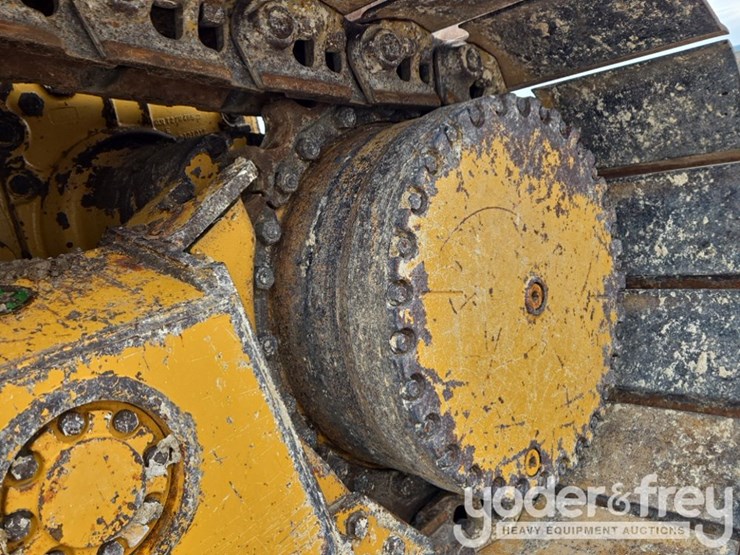 2021-deere-750l-lgp-image-14