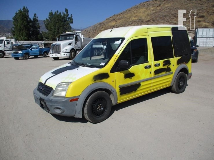 2010-ford-transit-image-1