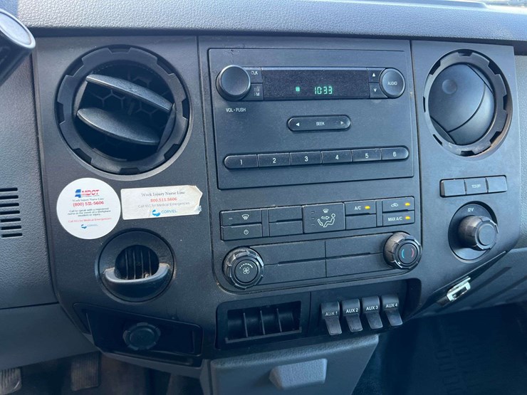 2015-ford-f550-image-16