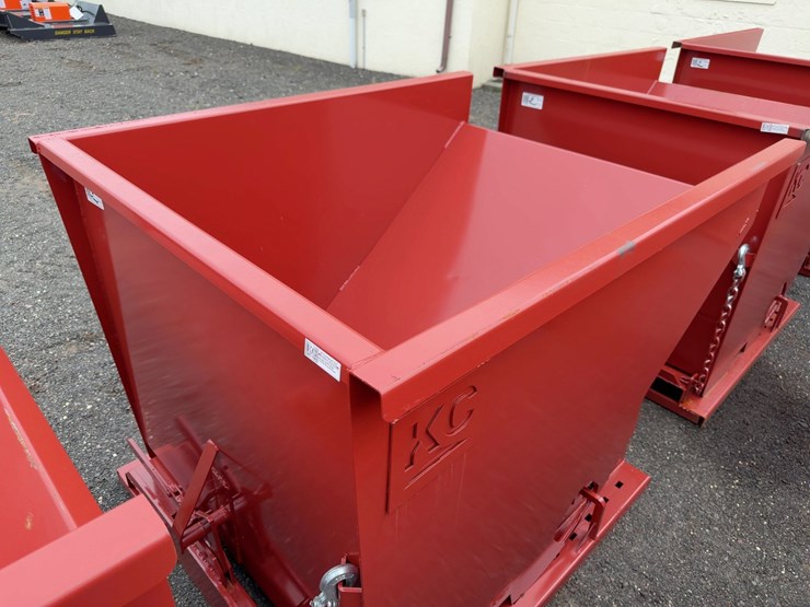 2-yard-self-dumping-hopper-image-3