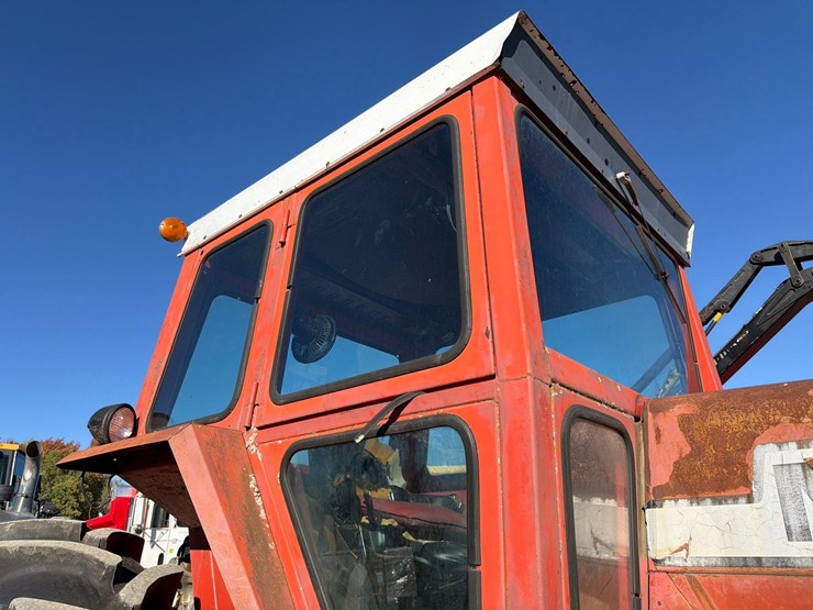massey-ferguson-1135-image-27