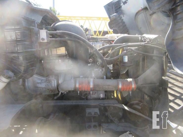 2012-freightliner-cascadia-125-image-6