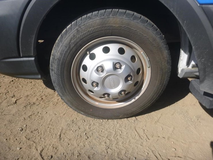 2022-ford-e450-image-15