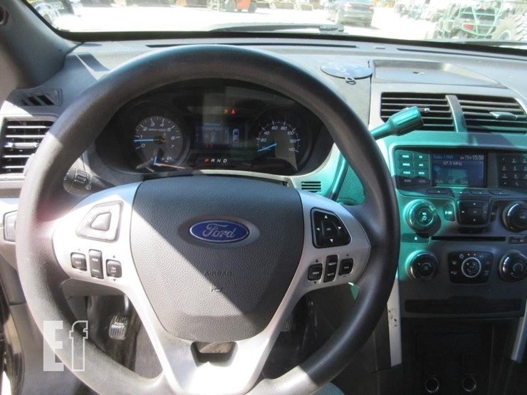 2014-ford-explorer-image-9
