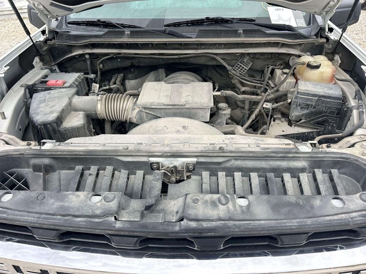 2022-chevrolet-silverado-2500-image-9