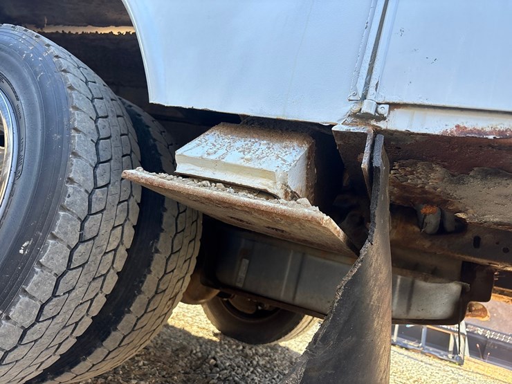 2008-ford-f550-image-30