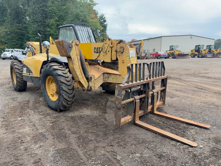 2005-caterpillar-th560b-image-7
