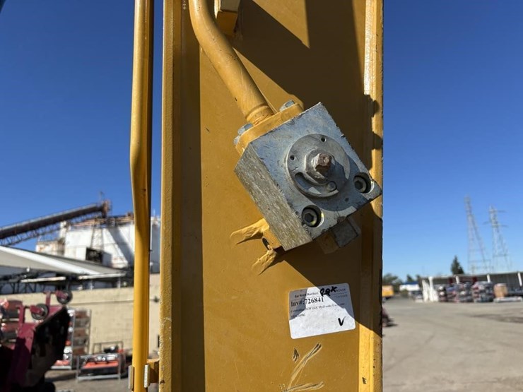 2020-caterpillar-313flgc-image-19