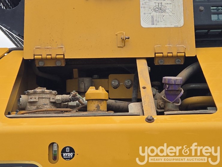 2021-caterpillar-d5-lgp-image-38