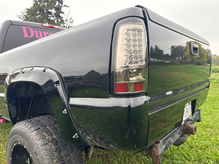 2003-chevrolet-2500-image-18