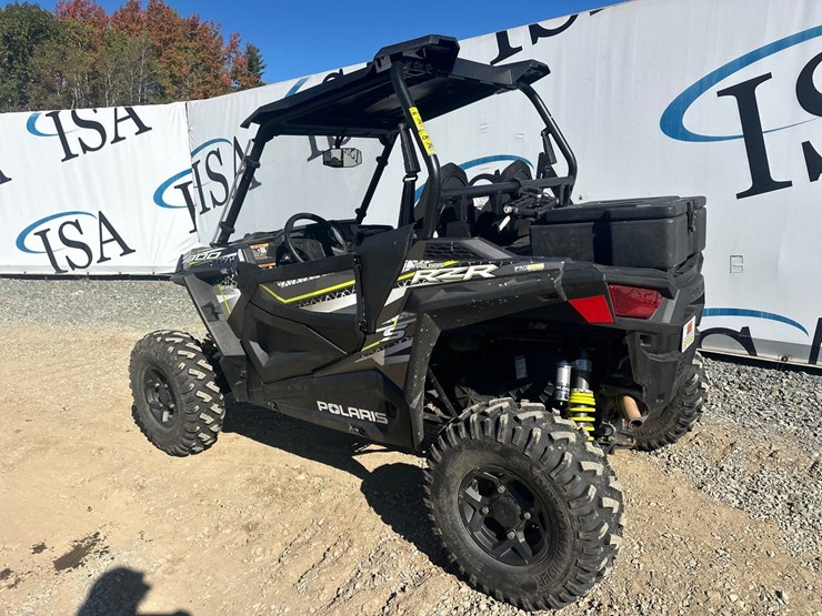2017-polaris-rzr-900-image-3