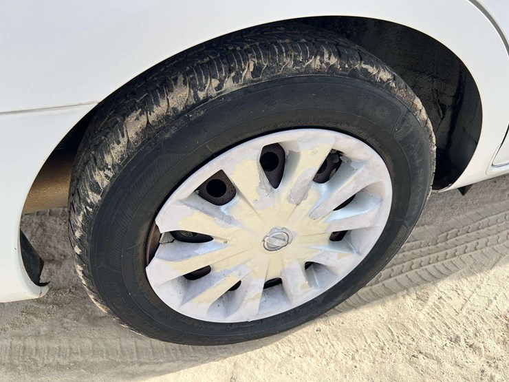2014-nissan-versa-4-door-sedan-(38,174-miles)-image-26