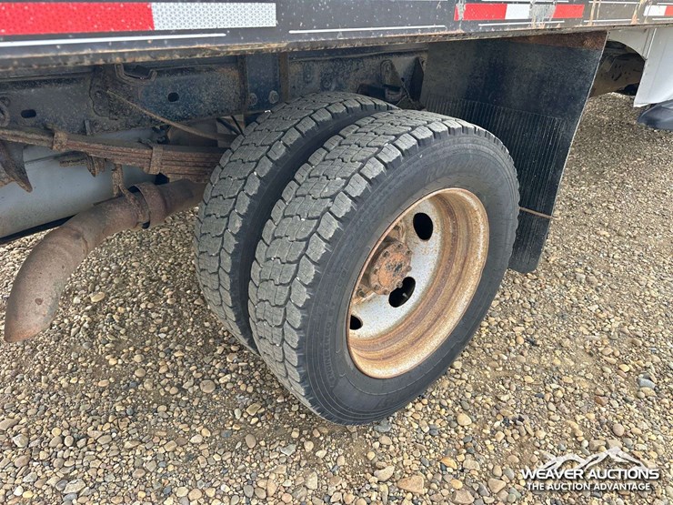 2016-ford-f550-image-44
