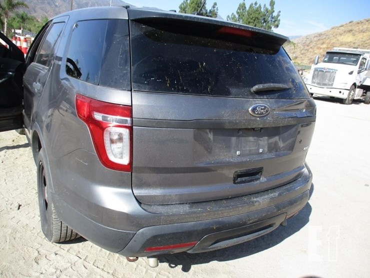 2014-ford-explorer-image-15