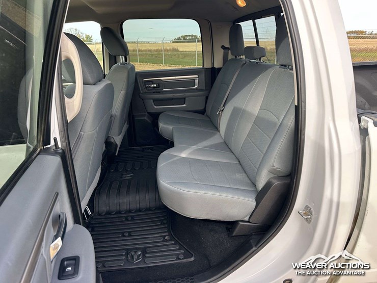 2018-dodge-ram-2500-image-28