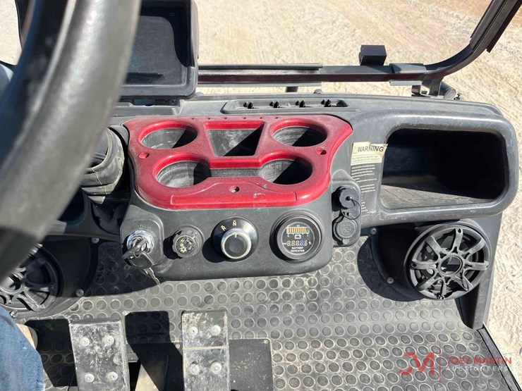 evolution-electric-6-seater-golf-cart-image-8