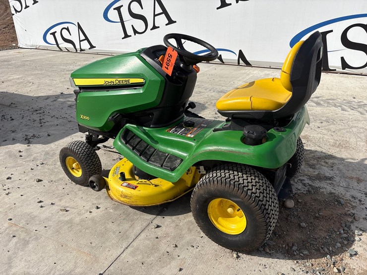 john-deere-x300-image-3