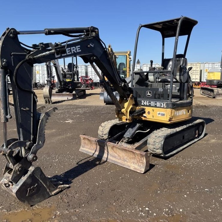 DEERE 27D