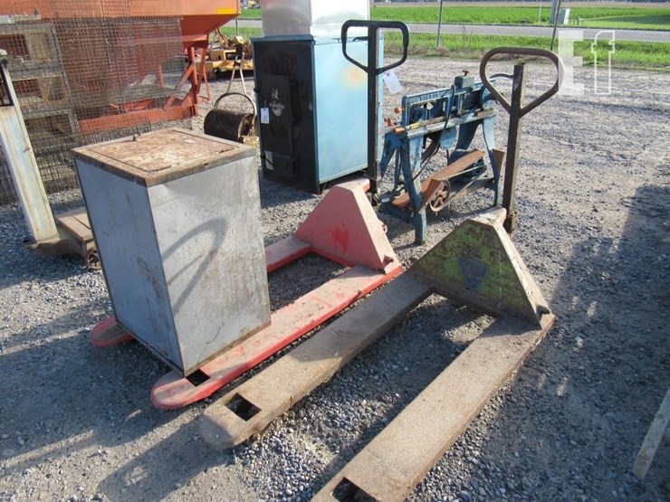 pallet-jacks-image-2