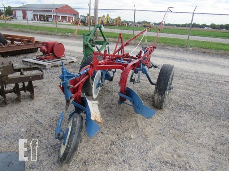 international-plow-image-4