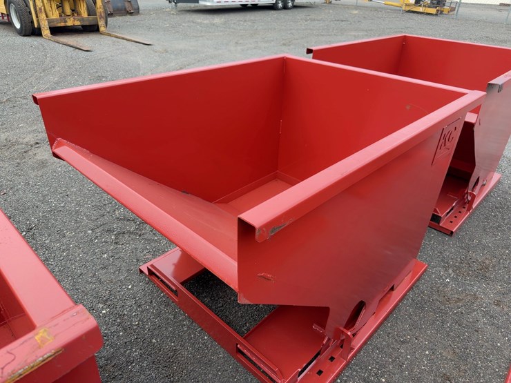2-yard-self-dumping-hopper-image-1