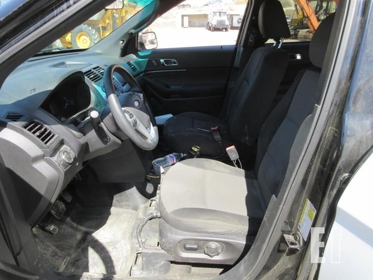 2014-ford-explorer-image-7
