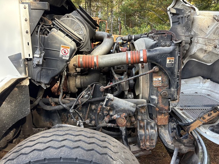 2013-kenworth-t370-image-54