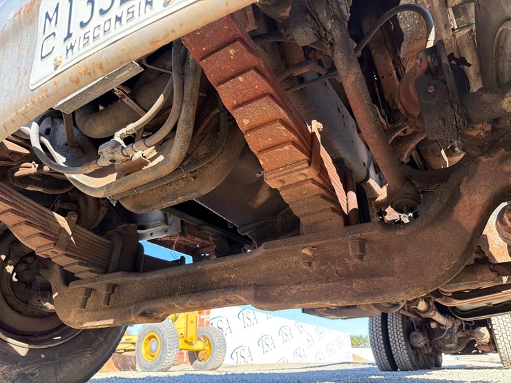 ford-l9000-image-85