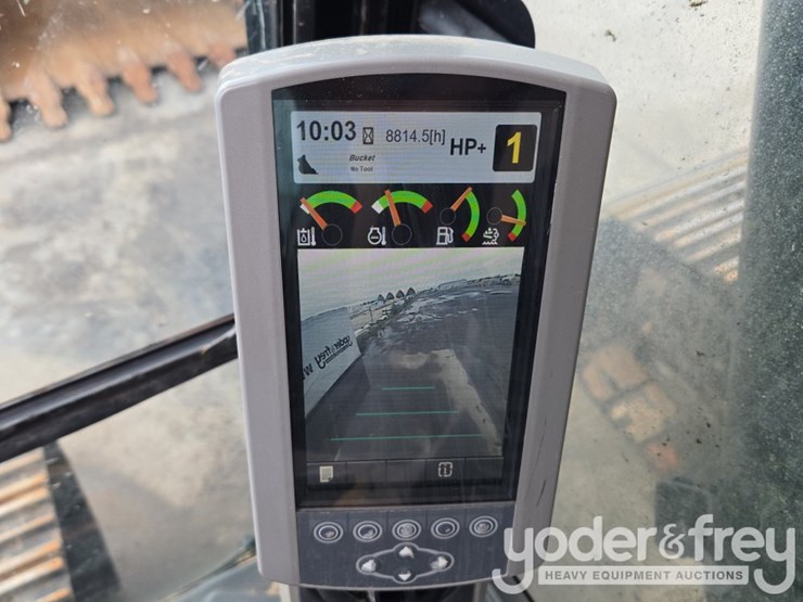 2020-caterpillar-352-image-92