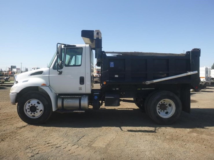 2016-international-durastar-4300-image-5