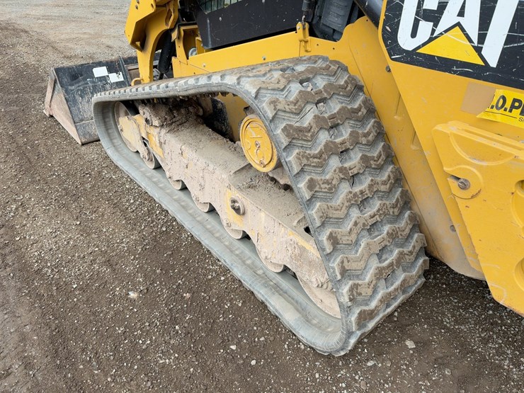 2020-caterpillar-299d2-xhp-image-15