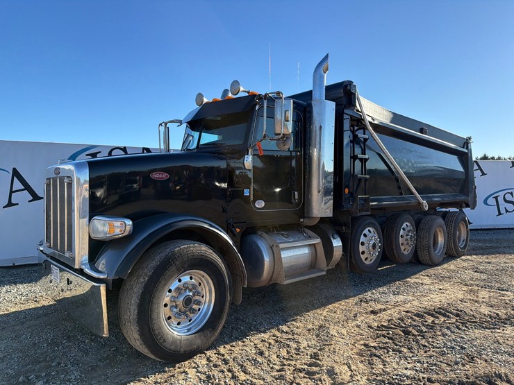 2019-peterbilt-367-image-1
