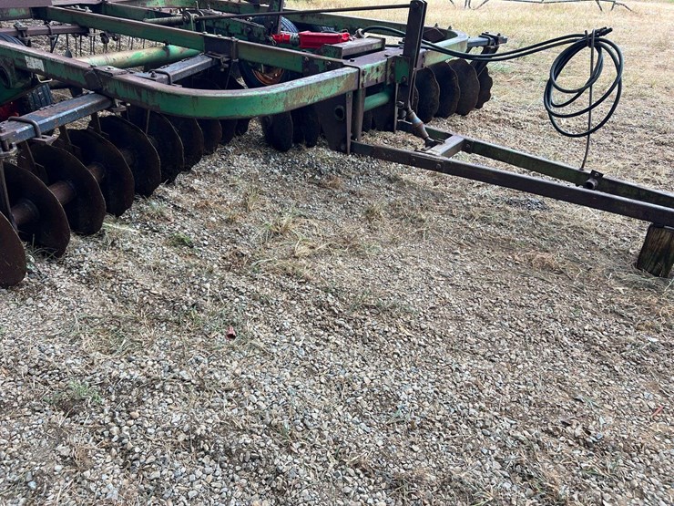 john-deere-210-image-26