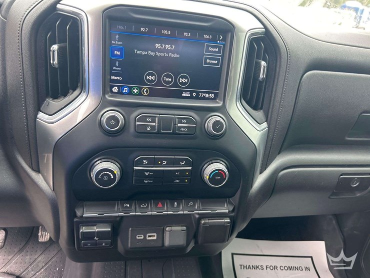 2022-chevrolet-silverado-2500-image-15