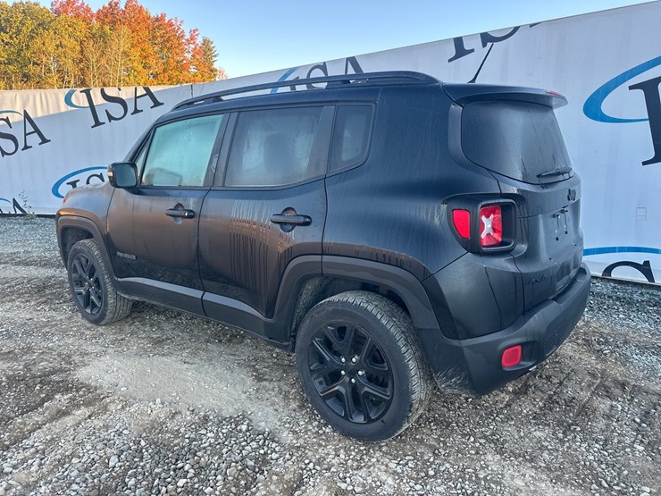 2016-jeep-renegade-image-3