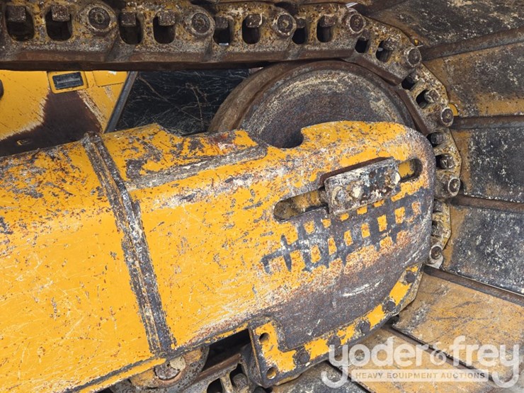 2021-deere-750l-lgp-image-19