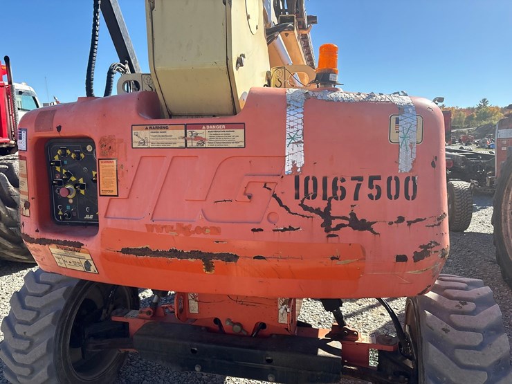 2013-jlg-m600jp-image-13