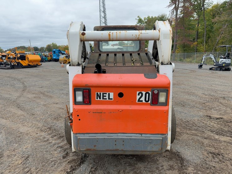 2006-bobcat-s300-image-4