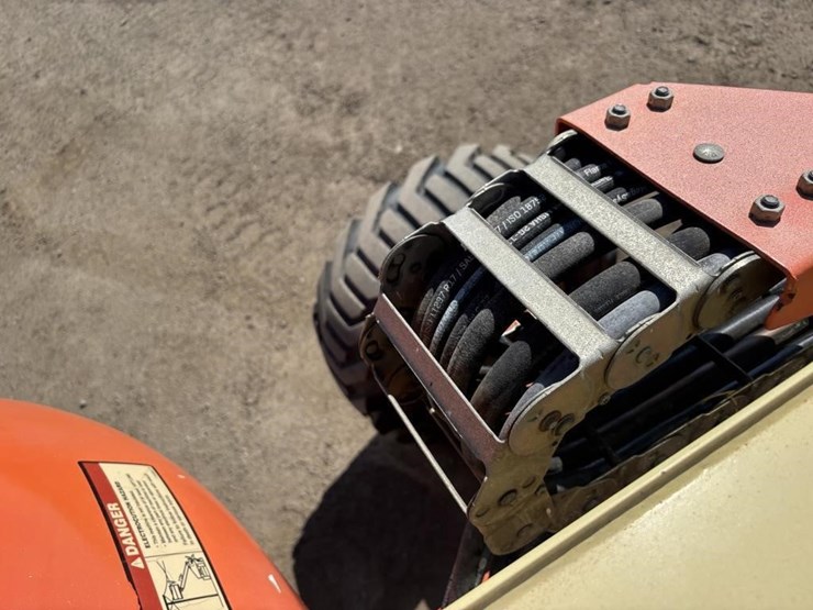 2007-jlg-400s-image-18