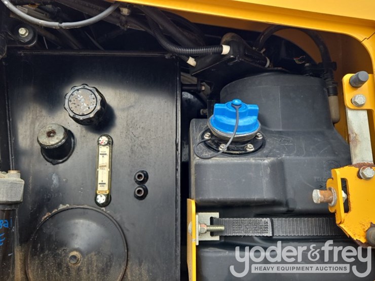 2021-deere-750l-lgp-image-42