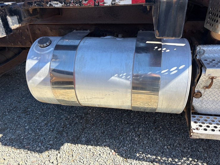 2009-kenworth-t800-image-21